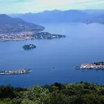 With Terrace And Stunning View Σπίτι διακοπών Στρέσα