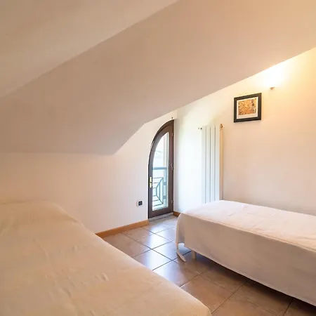 With Terrace And Stunning View 度假居 斯特雷萨