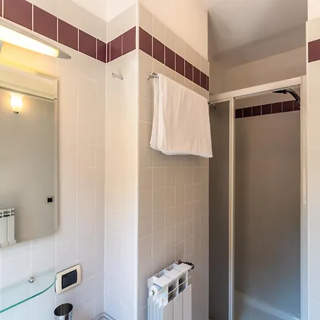 With Terrace And Stunning View 度假居 斯特雷萨