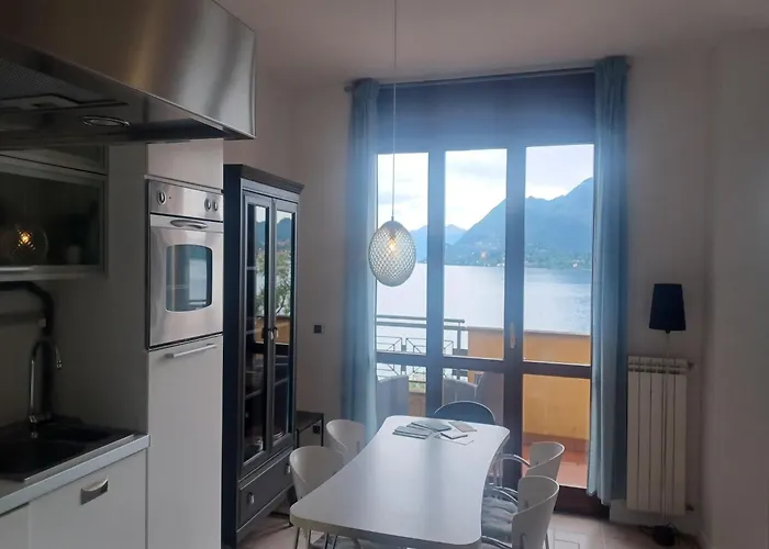 Feriehus With Terrace And Stunning View Stresa
