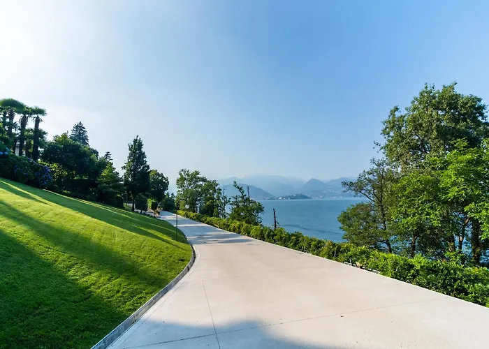 Semesterbostad With Terrace And Stunning View *