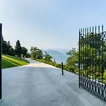Vakantiehuis With Terrace And Stunning View Stresa